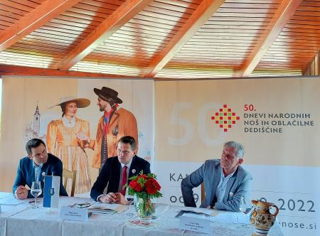 Novinarska konferenca pred praznovanjem 50. Dnevov narodnih noš in oblačilne dediščine  (2)